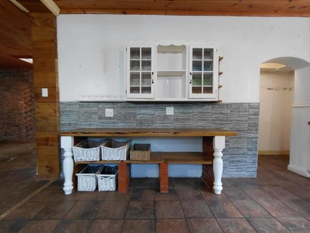 4 Bedroom House in C Place
