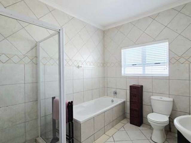4 Bedroom House in Country Club