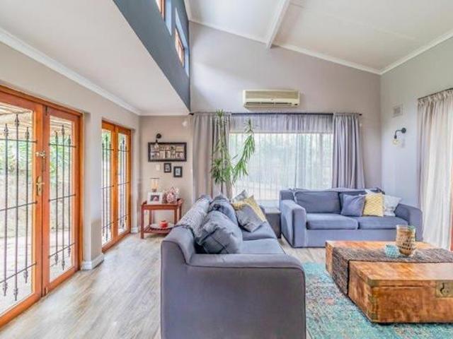 4 Bedroom House in Cowies Hill