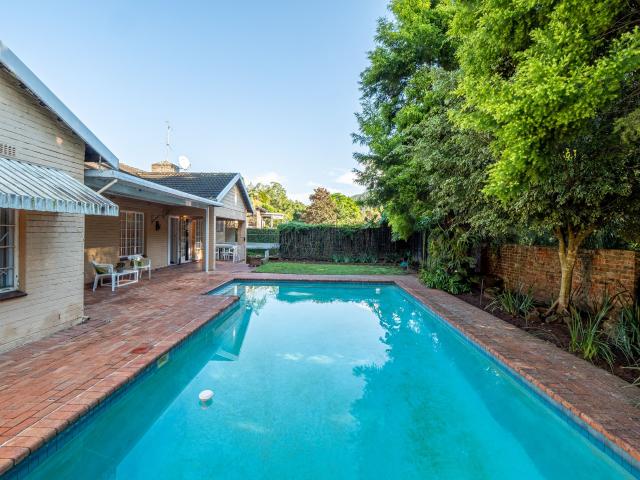 4 Bedroom House in Cowies Hill Park