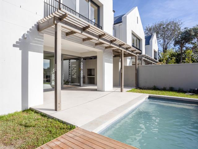 4 Bedroom House in Constantia