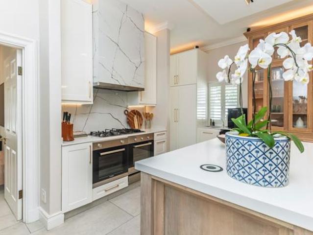 4 Bedroom House in Constantia