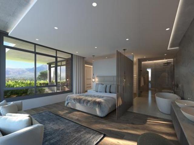 4 Bedroom House in Constantia