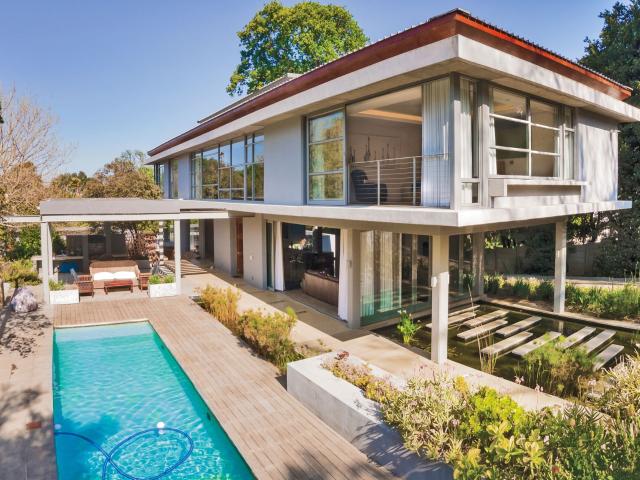 4 Bedroom House in Constantia