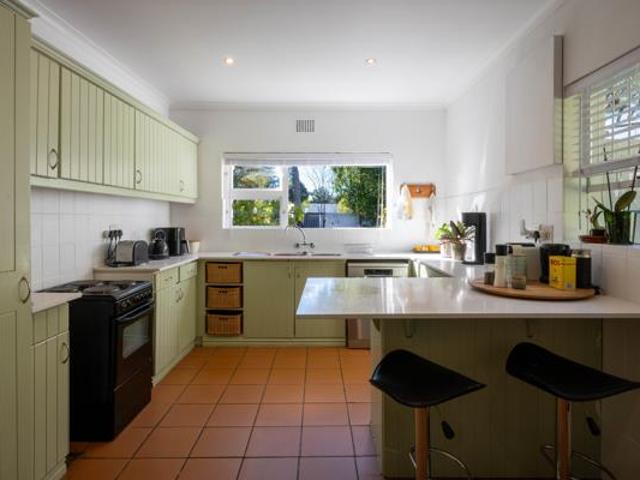 4 Bedroom House in Constantia