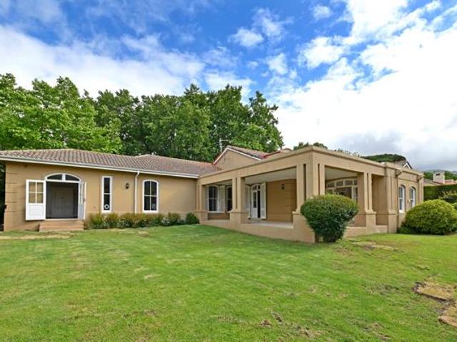 4 Bedroom House in Constantia