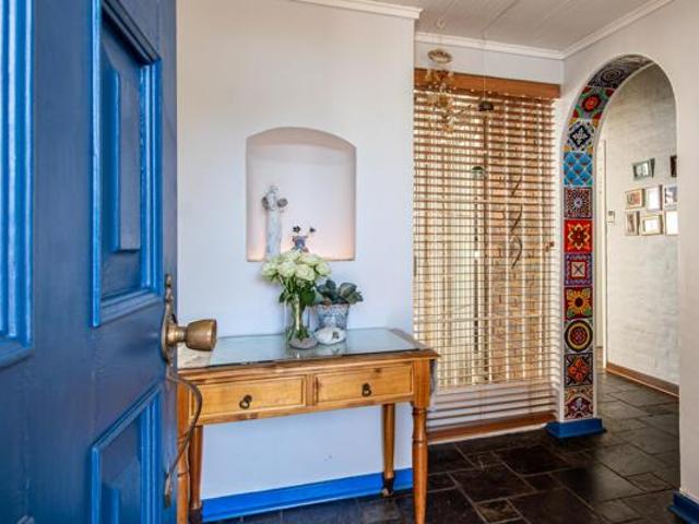 4 Bedroom House in Constantia Kloof