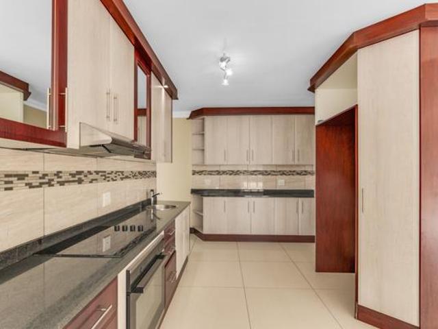 4 Bedroom House in Copperleaf Estate