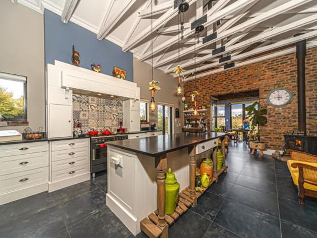 4 Bedroom House in Copperleaf Estate
