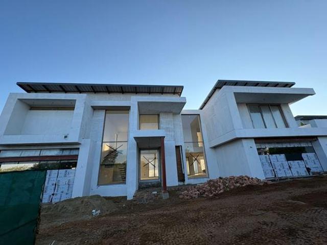 4 Bedroom House in Copperleaf Estate