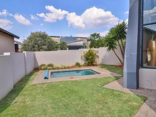 4 Bedroom House in Copperleaf Estate