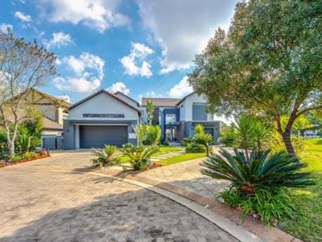4 Bedroom House in Copperleaf Estate