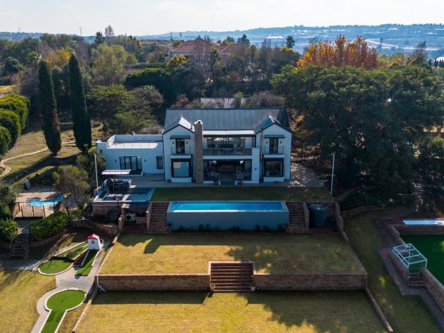 4 Bedroom House in Cornwall Hill