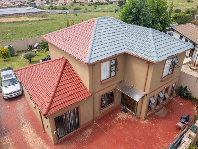 4 Bedroom House in Cosmo City