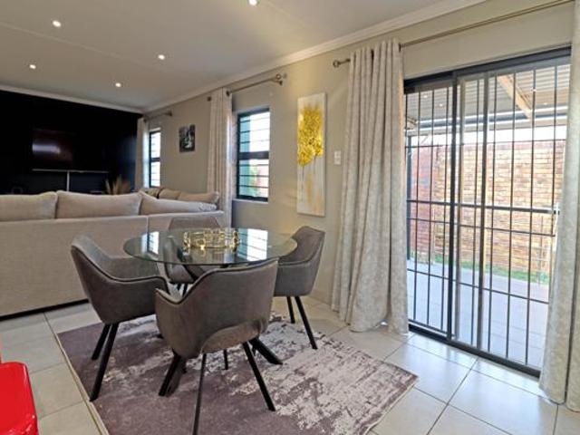 4 Bedroom House in Cosmo City
