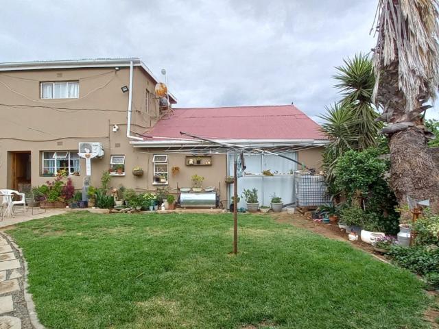 4 Bedroom House in Calitzdorp