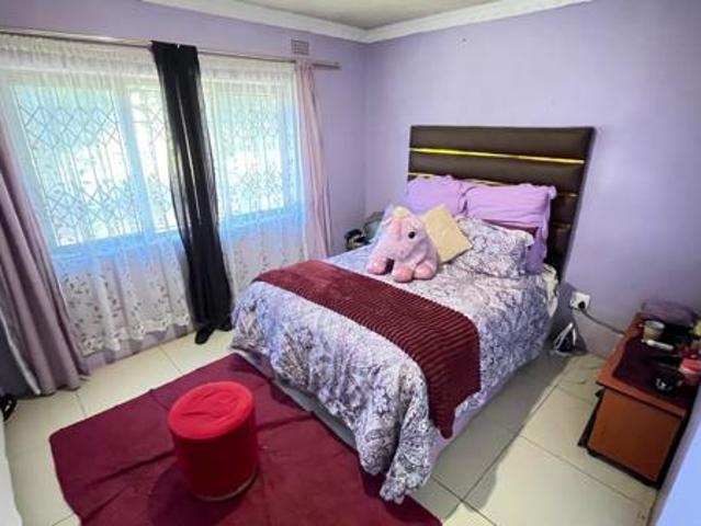 4 Bedroom House in Camperdown