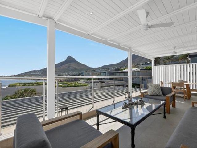 4 Bedroom House in Camps Bay