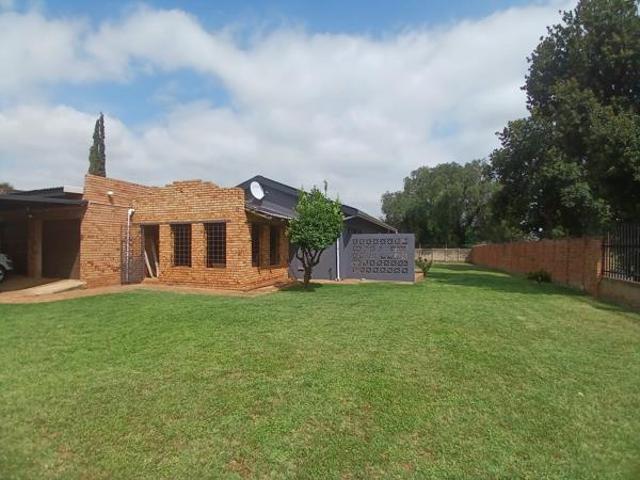 4 Bedroom House in Carletonville