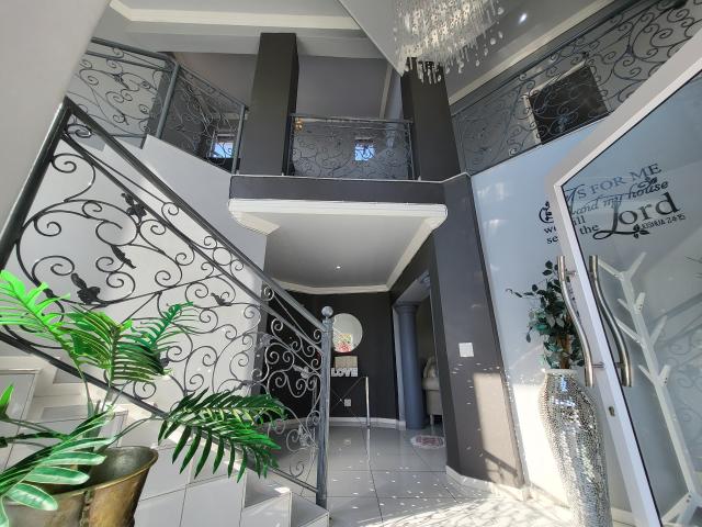 4 Bedroom House in Carlswald North Estate