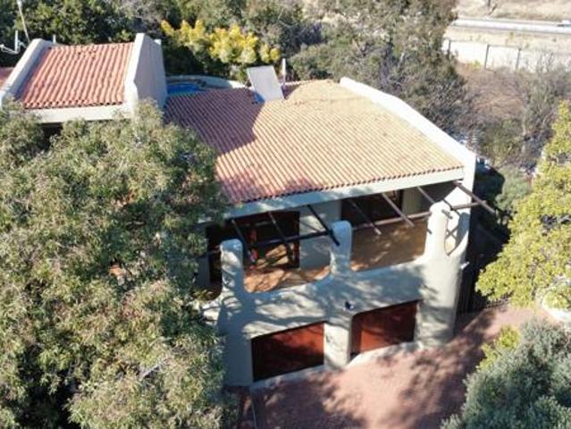 4 Bedroom House in Cashan