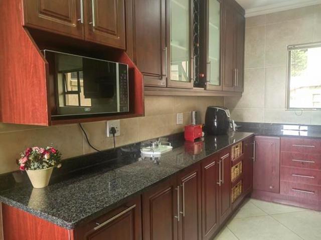 4 Bedroom House in Cashan
