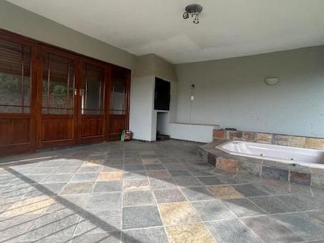 4 Bedroom House in Cashan