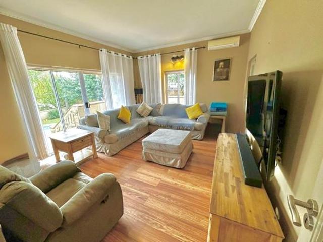4 Bedroom House in Centurion Golf Estate