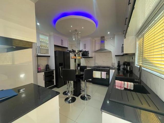 4 Bedroom House in Chase Valley Downs