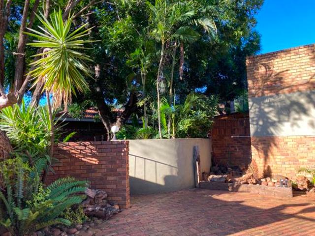 4 Bedroom House in Chroom Park