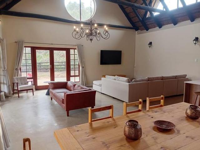 4 Bedroom House in Cintsa
