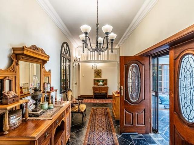 4 Bedroom House in Clubview
