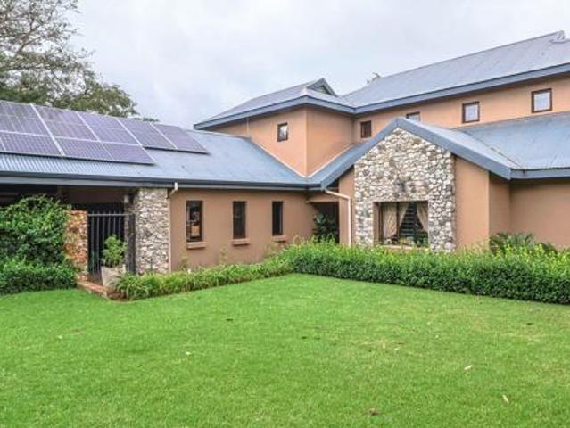 4 Bedroom House in Clubview