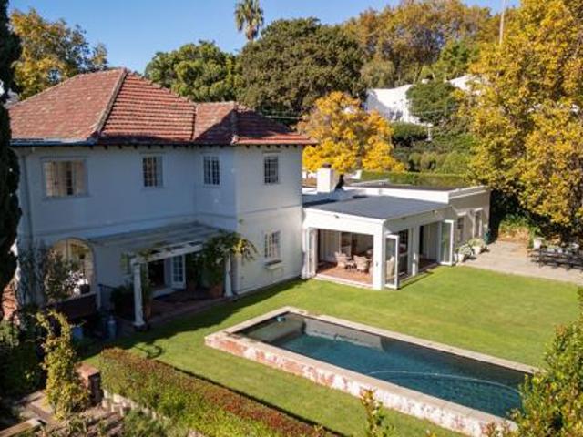 4 Bedroom House in Claremont Upper