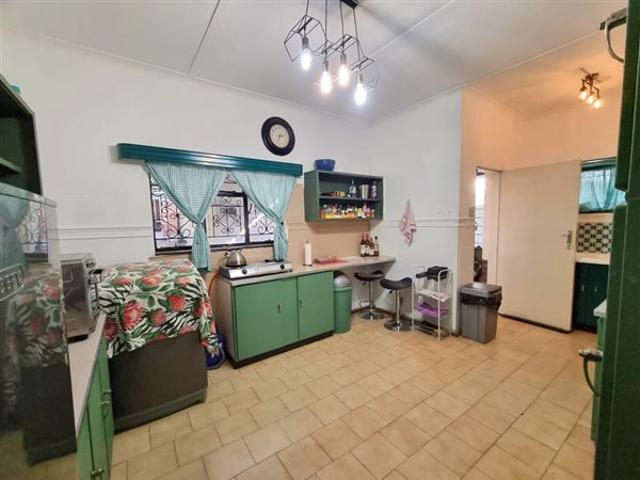 4 Bedroom House in Claremont