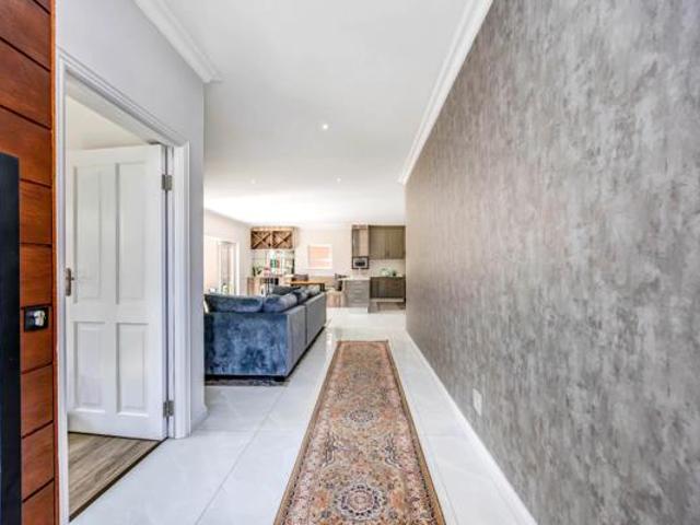 4 Bedroom House in Craigavon