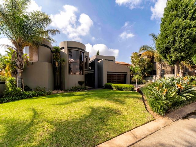 4 Bedroom House in Crescent Wood Country Estate
