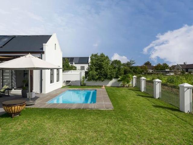 4 Bedroom House in Croydon Vineyard Estate