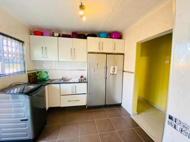 4 Bedroom House in Amalinda