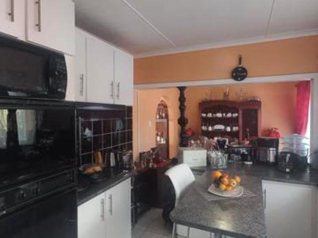 4 Bedroom House in Amalinda