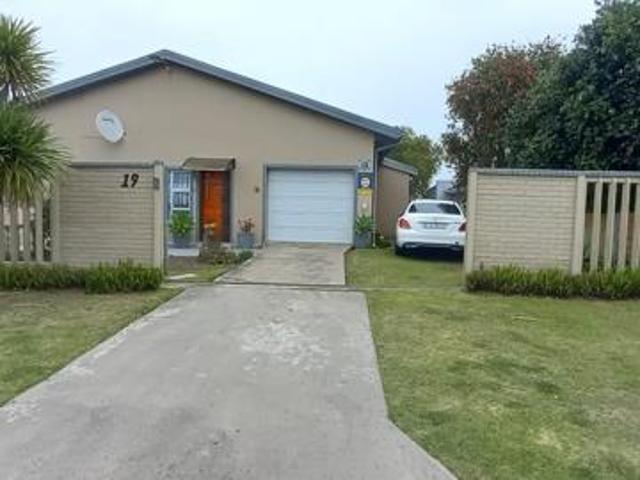 4 Bedroom House in Amalinda