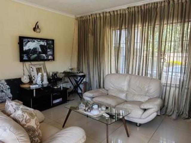 4 Bedroom House in Amanzimtoti