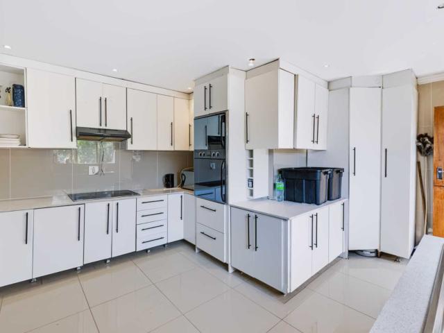 4 Bedroom House in Amanzimtoti