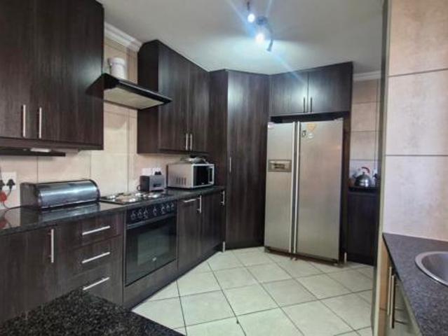 4 Bedroom House in Amberfield
