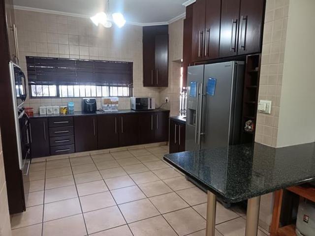4 Bedroom House in Amberfield