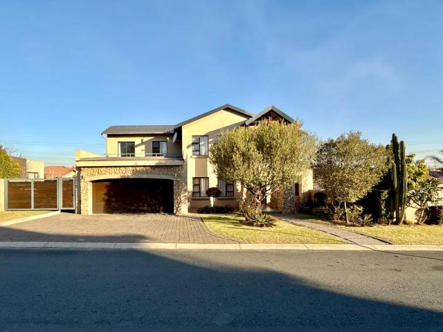 4 Bedroom House in Amberfield Valley