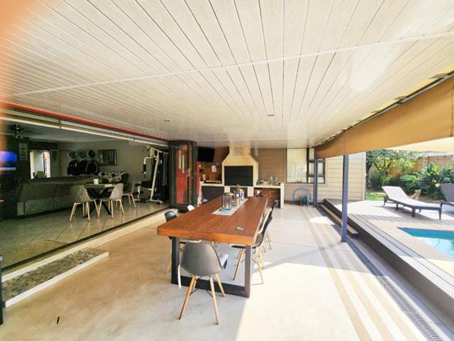 4 Bedroom House in Amberfield Valley