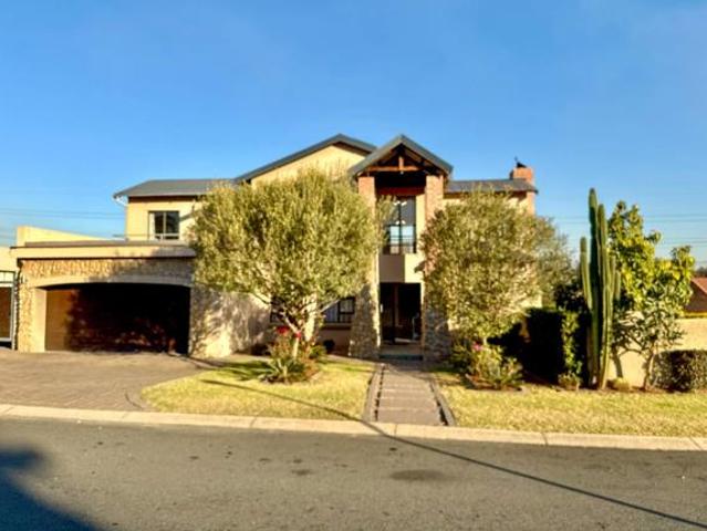 4 Bedroom House in Amberfield Valley