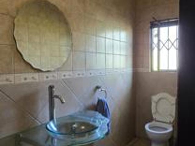 4 Bedroom House in Amberfield Ridge