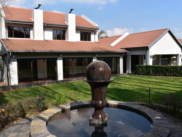 4 Bedroom House in Amberfield Ridge